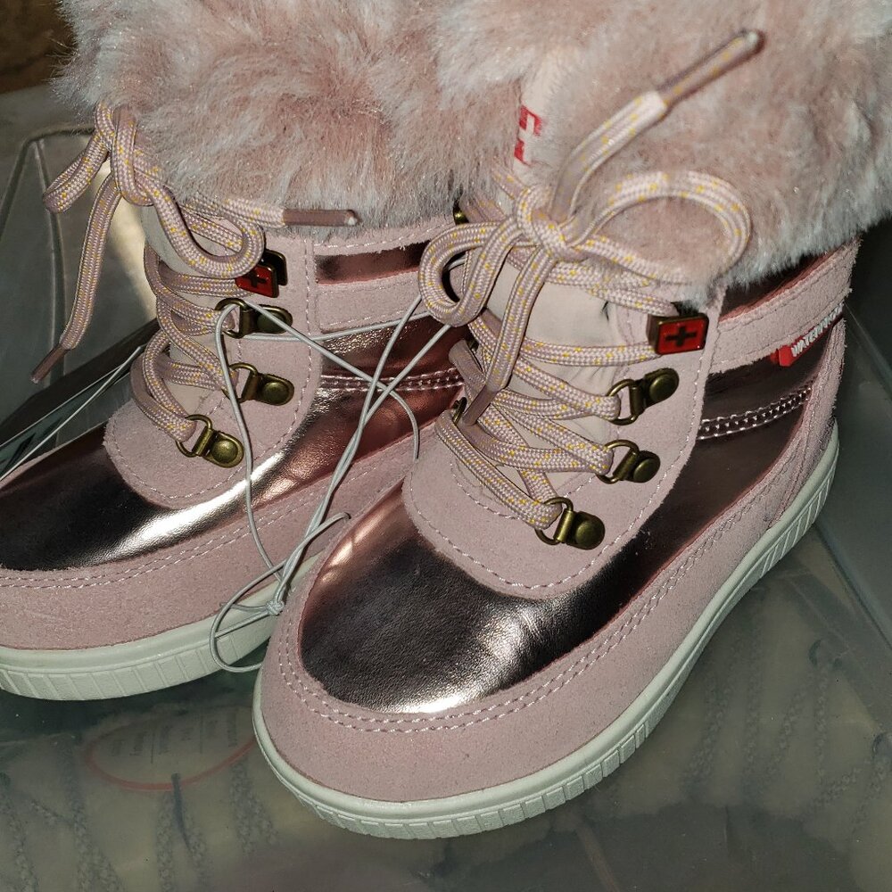 Brand New Winter Swiss Tech Toddler Girls Pink snow boots with fur trim